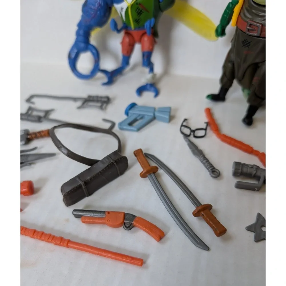 TMNT Mutant Mayhem Leatherhead & Superfly Figures w/ Weapons & Accessories